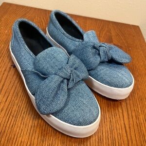 Rebecca Minkoff Stacey Blue Denim Bow Sneaker loafers Size 6